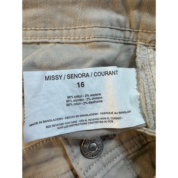 Gloria Vanderbilt Womens Beige Capri Pants Size 16 With Woven Belt & Button Acce - Picture 2 of 15